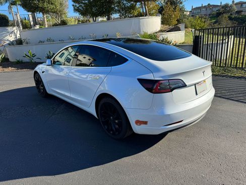 Used 2020 Tesla Model 3 Long Range image 2