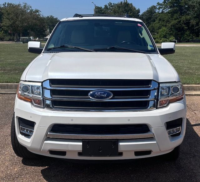 Used 2017 Ford Expedition EL Limited w/ Equipment Group 301A RWD image 22