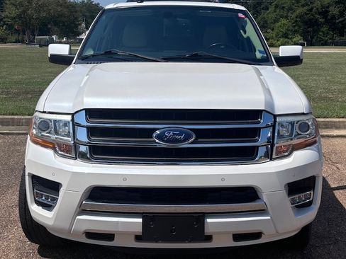 Used 2017 Ford Expedition EL Limited w/ Equipment Group 301A RWD image 22