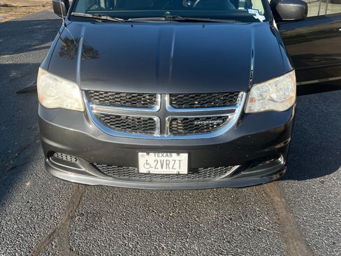 Used 2011 Dodge Grand Caravan Mainstreet w/ PWR Convenience Group image 12