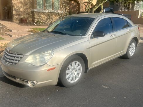 Used 2008 Chrysler Sebring LX FWD image 1