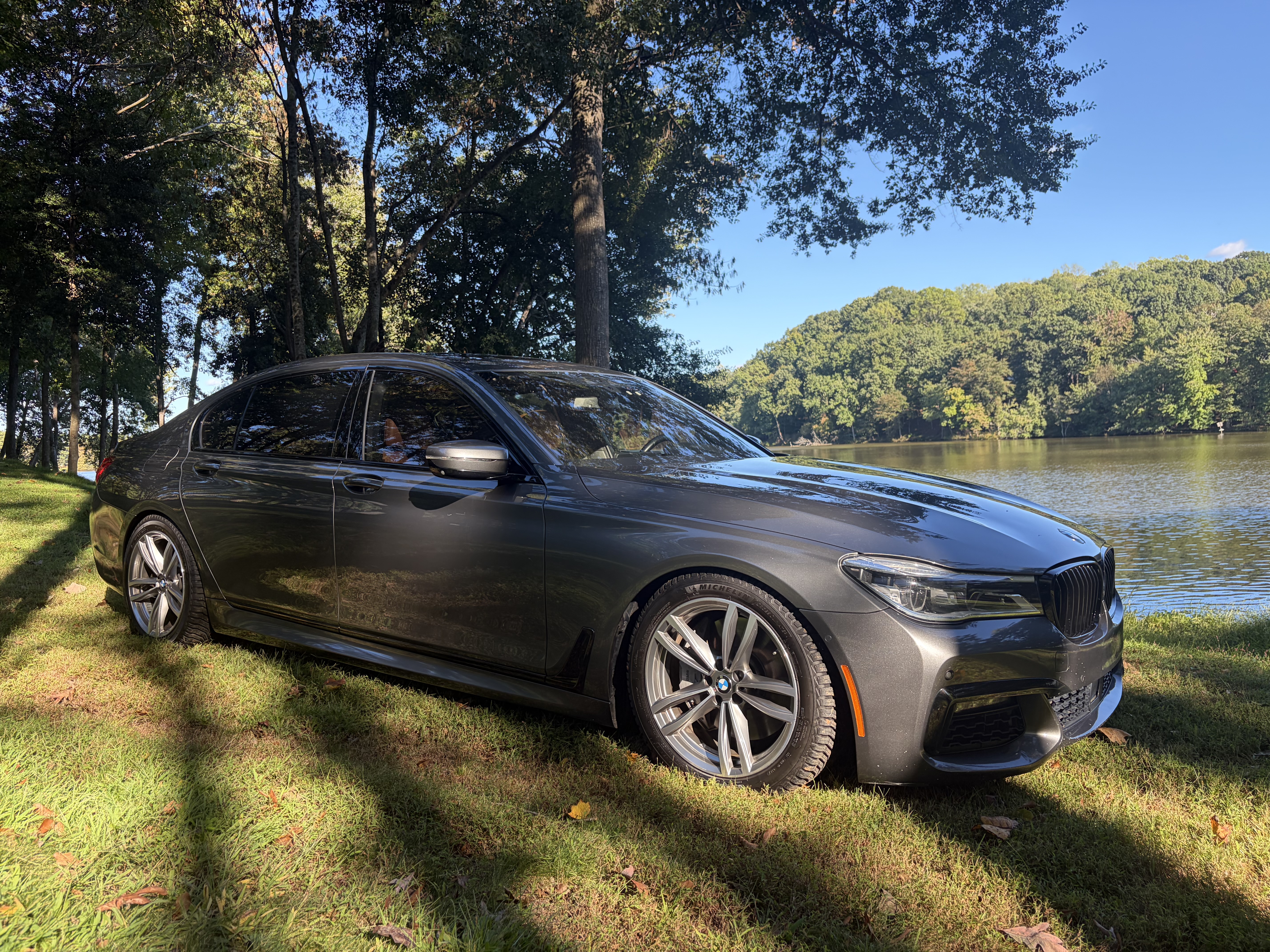 Used 2018 BMW 750i xDrive AWD/4WD image 9