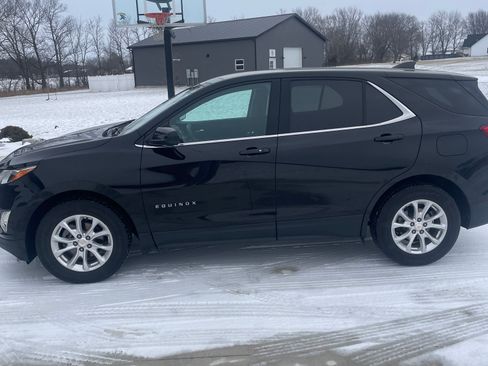 Used 2020 Chevrolet Equinox LT image 4