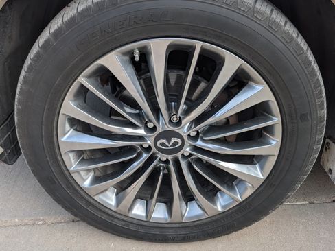 Used 2018 INFINITI QX80 4WD w/ Deluxe Technology Package image 21