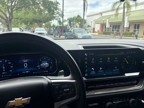 Used 2023 Chevrolet Silverado 1500 LTZ w/ LTZ Premium Package image 10