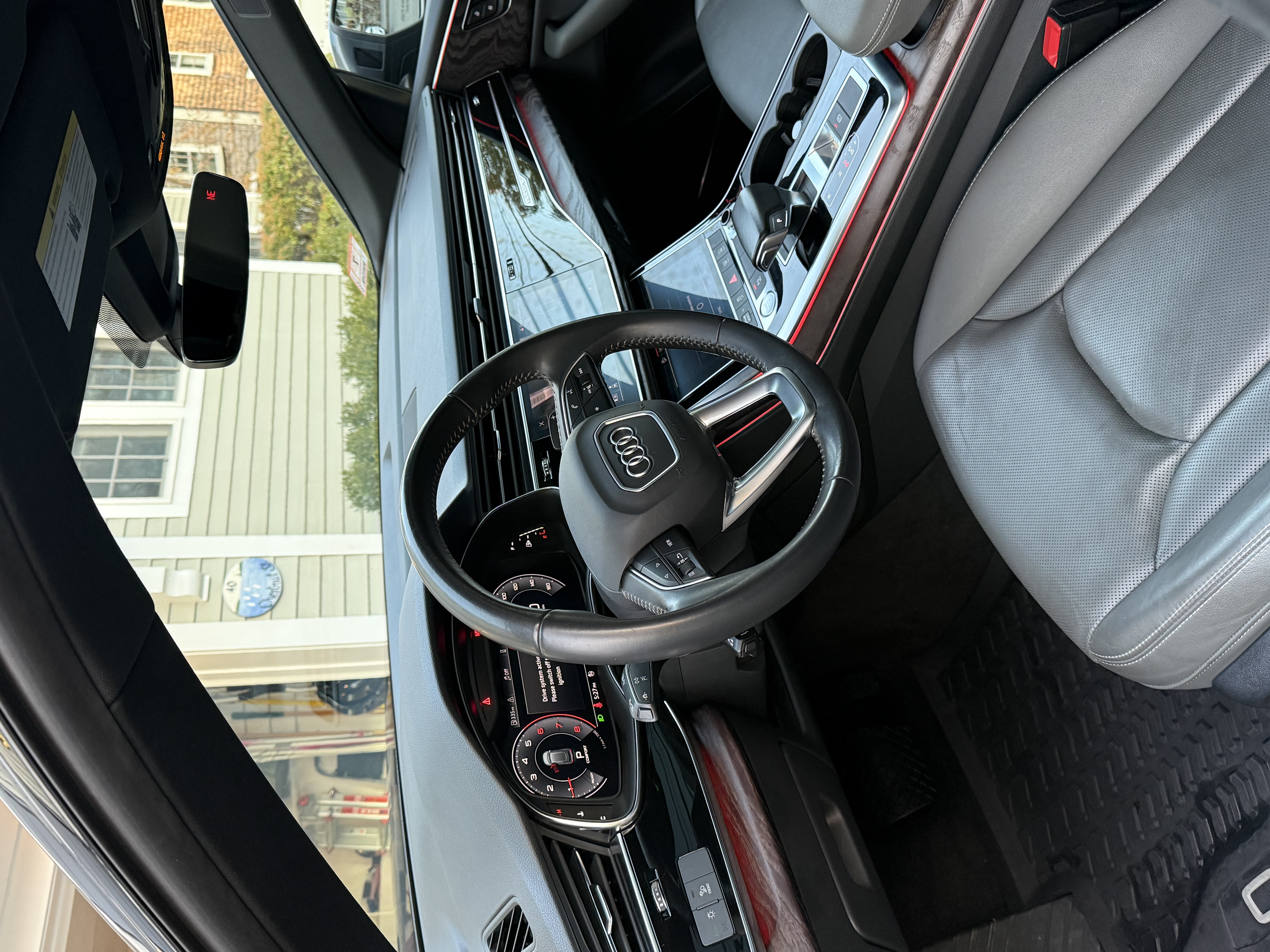 Used 2019 Audi Q8 Premium Plus w/ Premium Plus AWD/4WD image 6