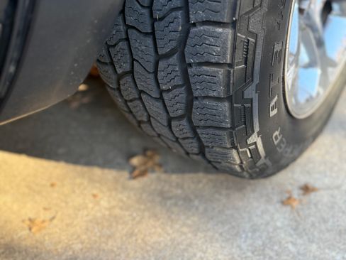 Used 2016 RAM 1500 Laramie w/ Convenience Group image 13