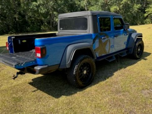 Used 2021 Jeep Gladiator Sport AWD/4WD image 5