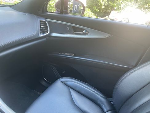 Used 2017 Lincoln MKX Premiere FWD image 11