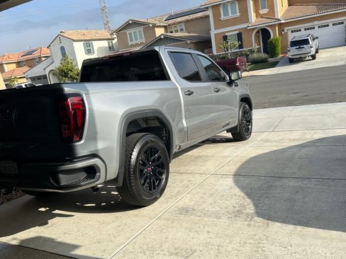 Used 2024 GMC Sierra 1500 Pro w/ Graphite Edition image 4