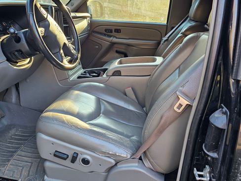 Used 2006 Chevrolet Silverado 1500 LT w/ Onstar Plus Package image 10