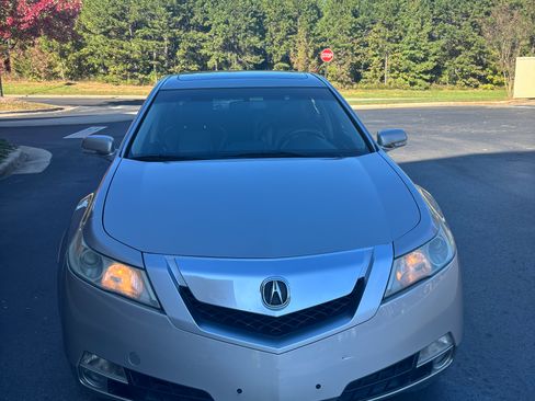 Used 2011 Acura TL SH-AWD image 2