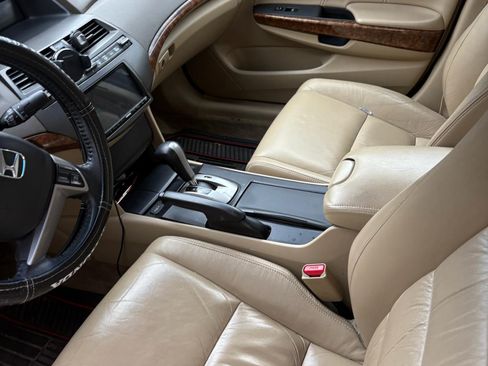 Used 2010 Honda Accord EX-L image 11