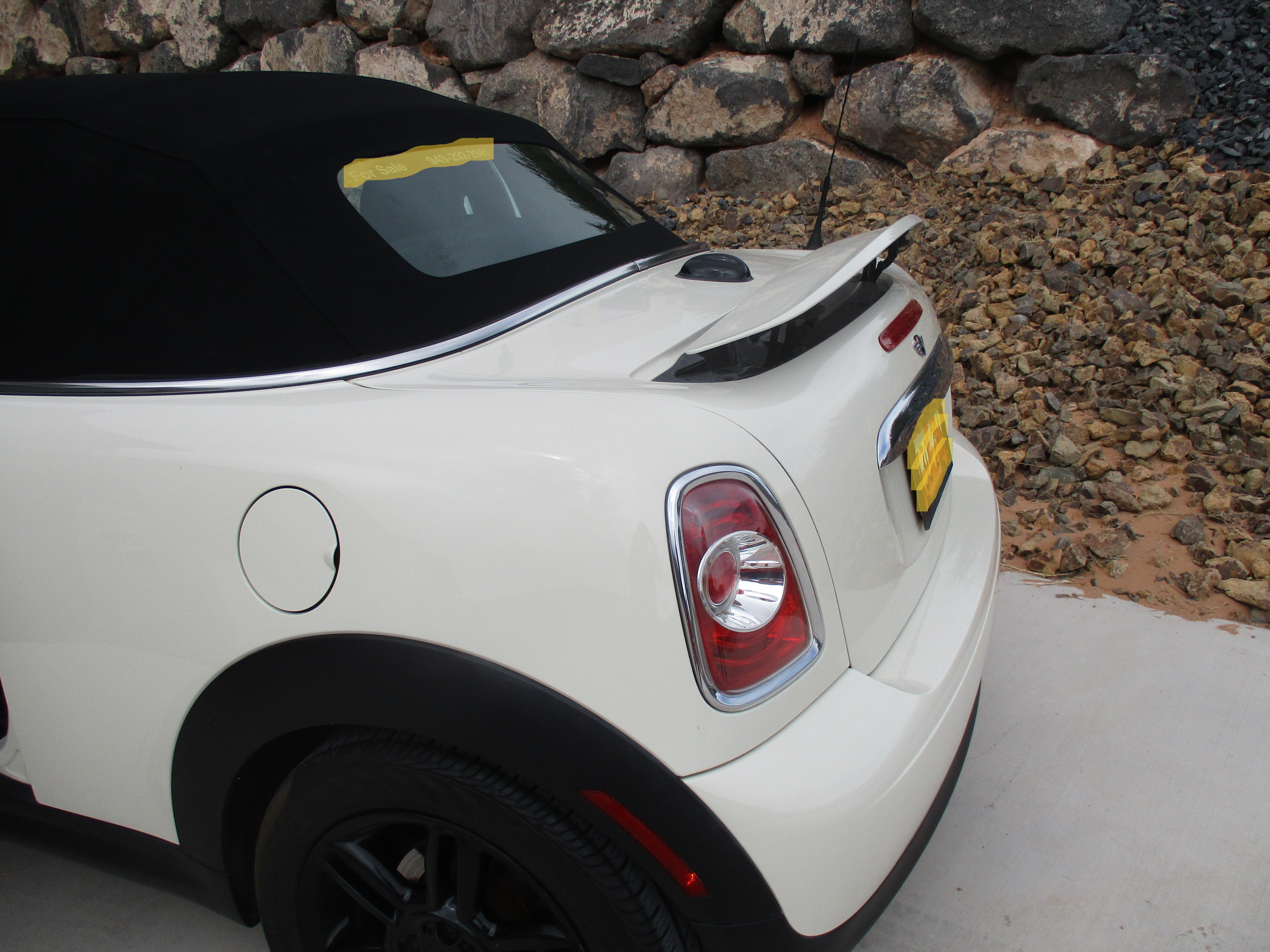 Used 2013 MINI Cooper Roadster FWD image 9
