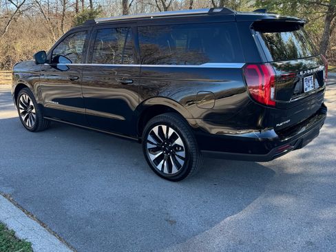 Used 2025 Ford Expedition Max Platinum w/ Platinum Ultimate Package image 2