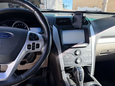 Used 2011 Ford Explorer XLT image 20