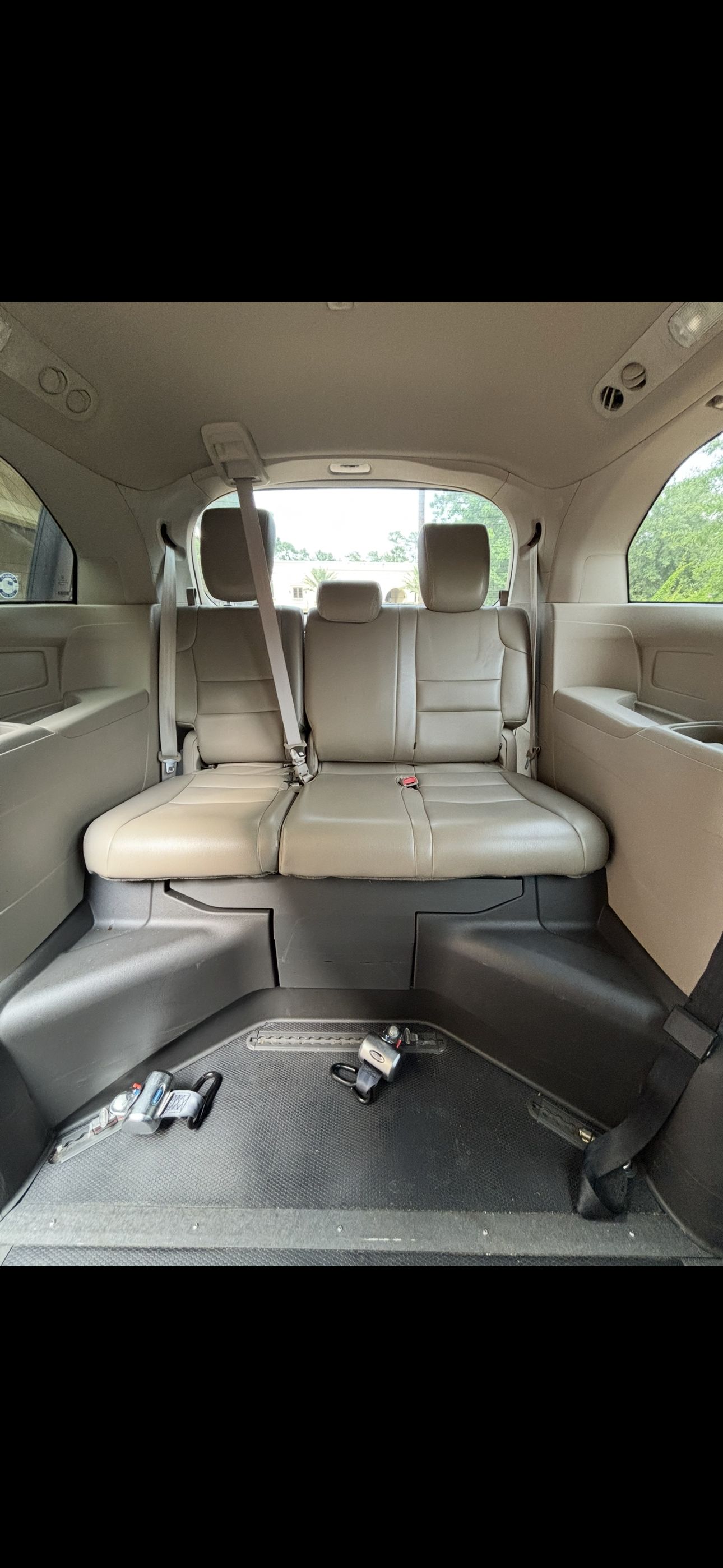 Used 2014 Honda Odyssey EX image 5