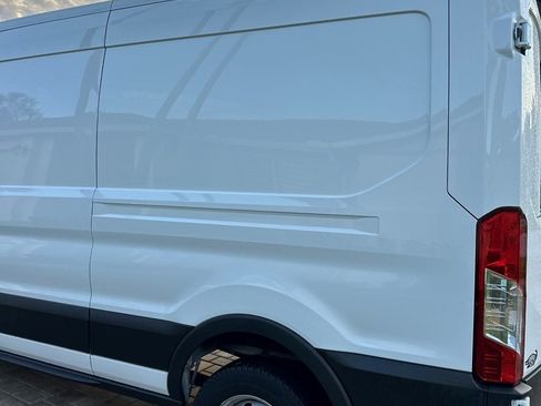 Used 2023 Ford Transit 250 Medium Roof w/ Load Area Protection Package image 5