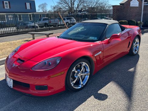 Used 2010 Chevrolet Corvette Grand Sport w/ Preferred Equipment Group image 5