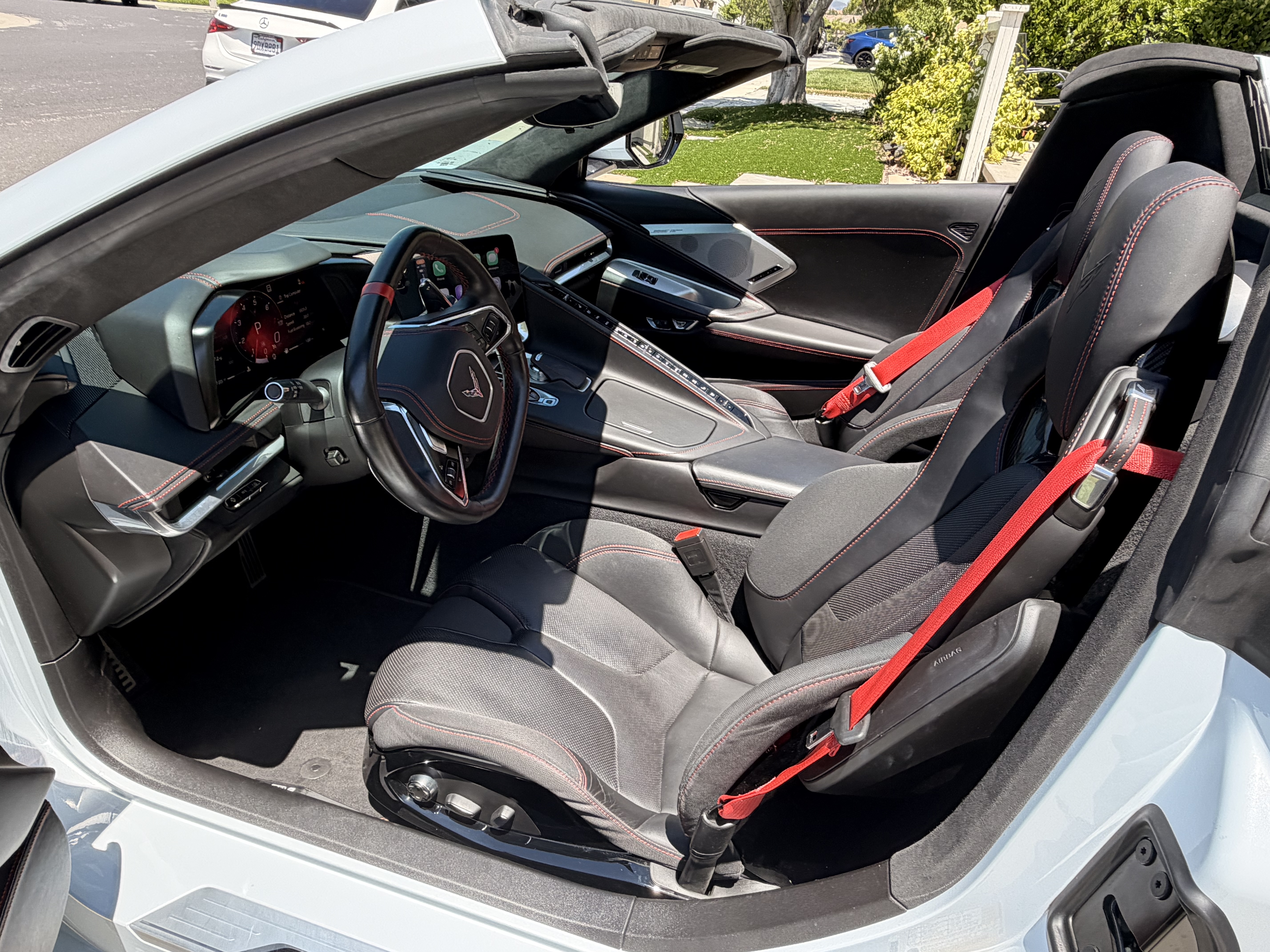 Used 2021 Chevrolet Corvette Stingray Premium Conv w/ Z51 Performance Package RWD image 16