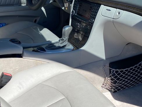 Used 2004 Mercedes-Benz E 320 Sedan image 15