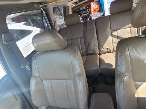 Used 2000 Toyota 4Runner Limited RWD image 10