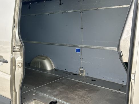 Used 2016 Mercedes-Benz Sprinter 2500 image 10