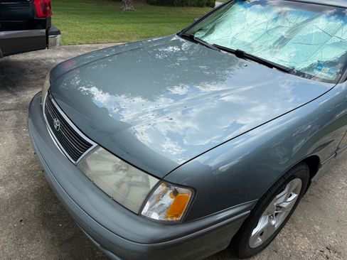 Used 1998 Toyota Avalon XLS FWD image 2