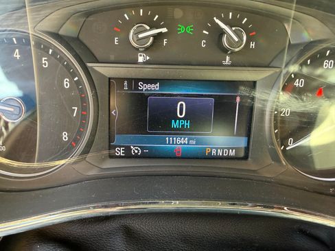 Used 2020 Buick Encore Sport Touring image 6