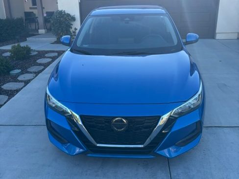 Used 2021 Nissan Sentra SV FWD image 1