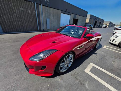 Used 2016 Jaguar F-TYPE R AWD/4WD image 2