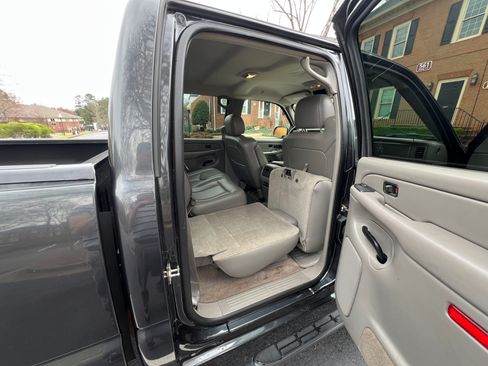 Used 2004 Chevrolet Silverado 1500 4x4 Crew Cab w/ Z71 Convenience Package 2 image 14