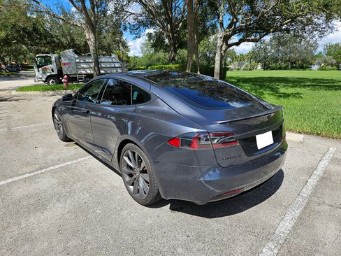 Used 2016 Tesla Model S P90D image 6