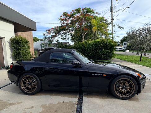 Used 2001 Honda S2000 image 4