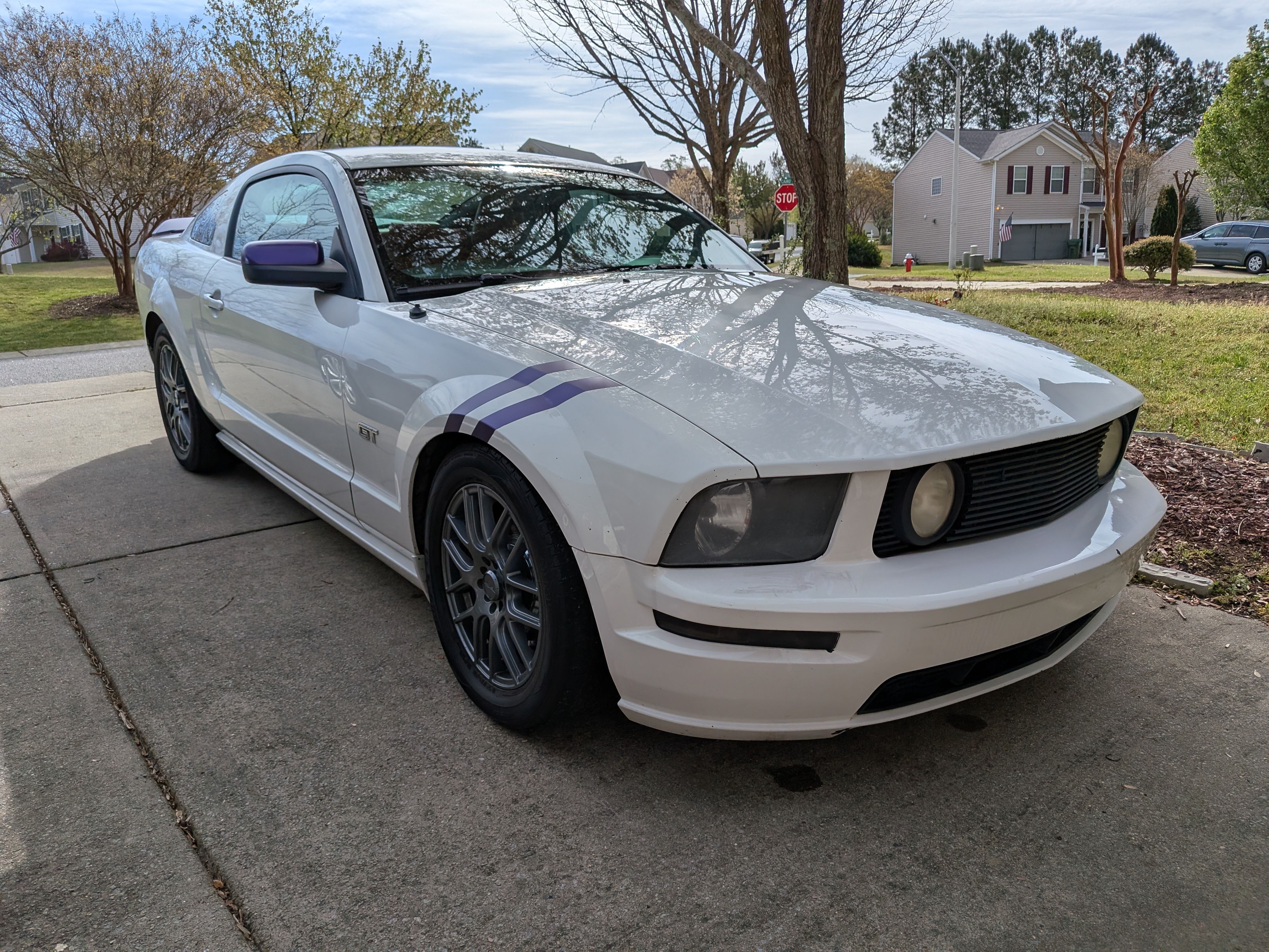 Used 2005 Ford Mustang GT Premium RWD image 1