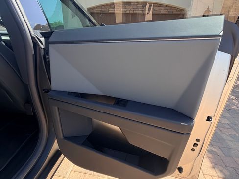 Used 2026 Tesla Cybertruck AWD Crew Cab image 6