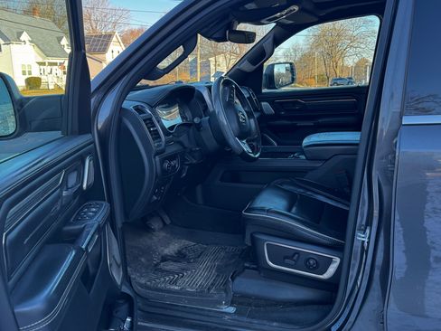 Used 2020 RAM 1500 Limited image 10