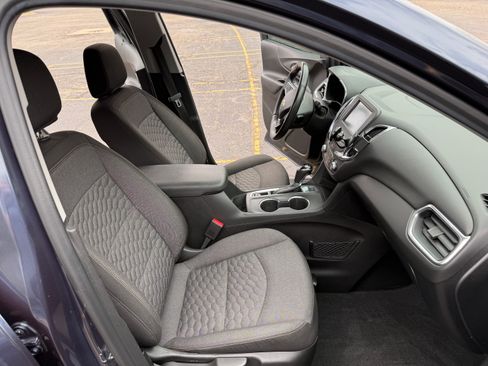 Used 2018 Chevrolet Equinox LT FWD image 10