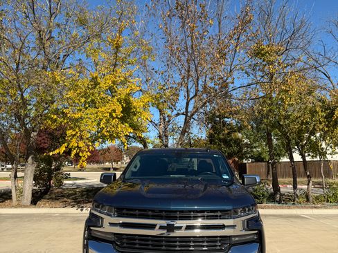 Used 2021 Chevrolet Silverado 1500 LT w/ Z71 Off-Road Package image 5