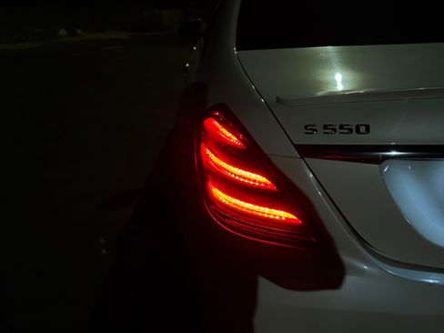 Used 2016 Mercedes-Benz S 550 Sedan image 15