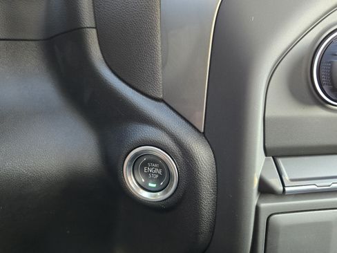 Used 2024 Chevrolet Silverado 2500 W/T image 11