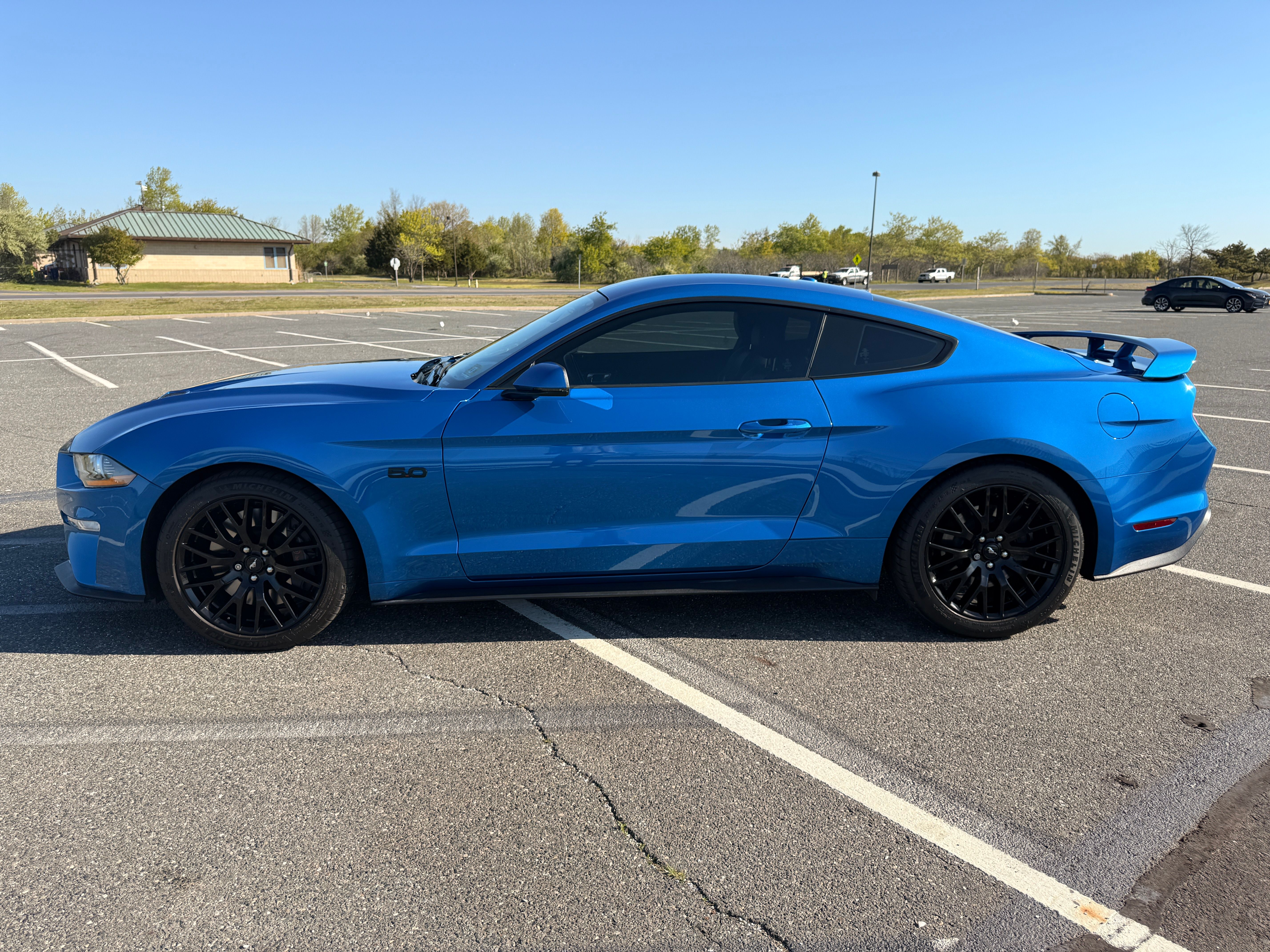 Used 2019 Ford Mustang GT Premium w/ GT Performance Package RWD image 2