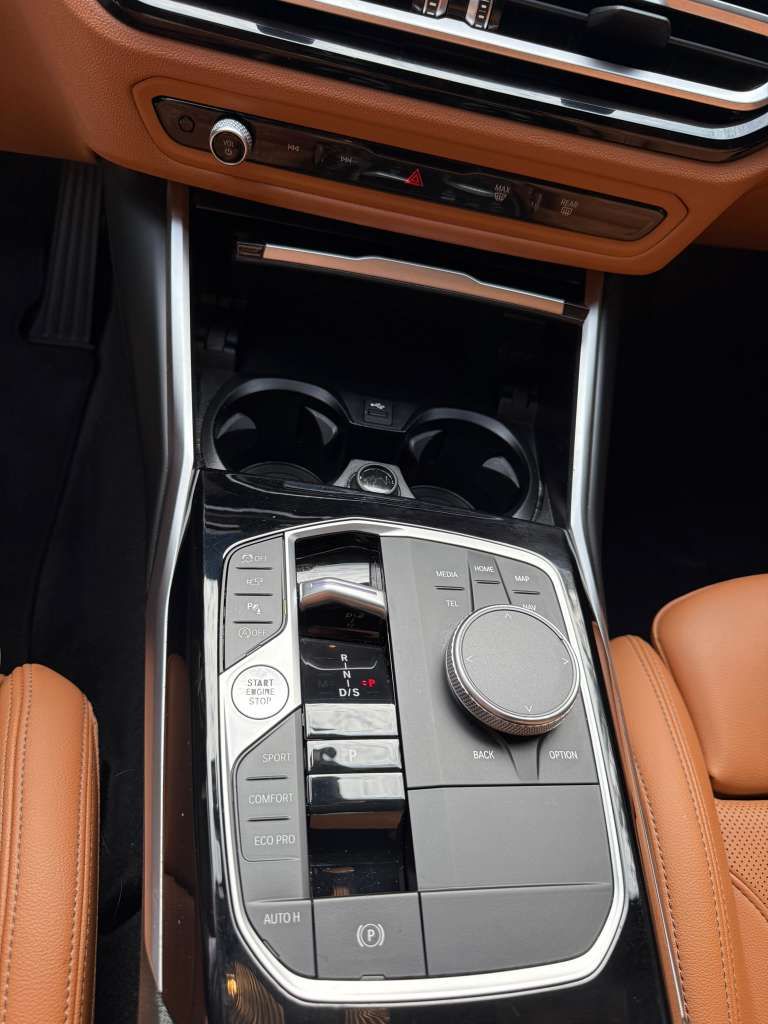 Used 2023 BMW 330i Sedan w/ Premium Package RWD image 10