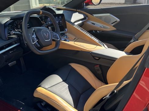 Used 2023 Chevrolet Corvette Stingray Convertible 2D w/ Z51 Performance Package image 2