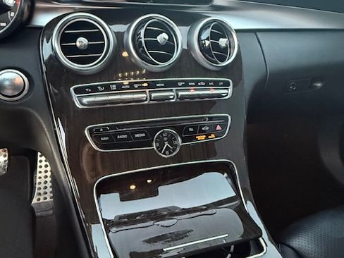 Used 2017 Mercedes-Benz C 300 4MATIC Sedan image 11