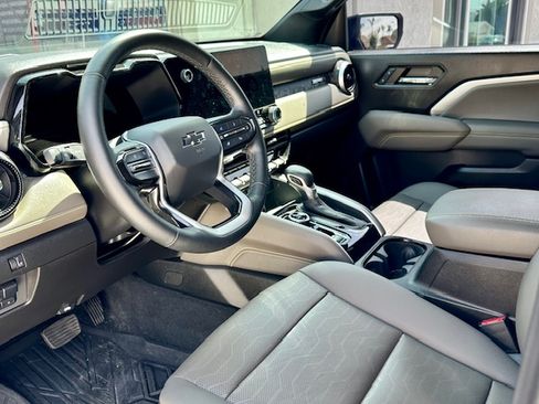 Used 2024 Chevrolet Colorado ZR2 w/ ZR2 Bison Edition image 12