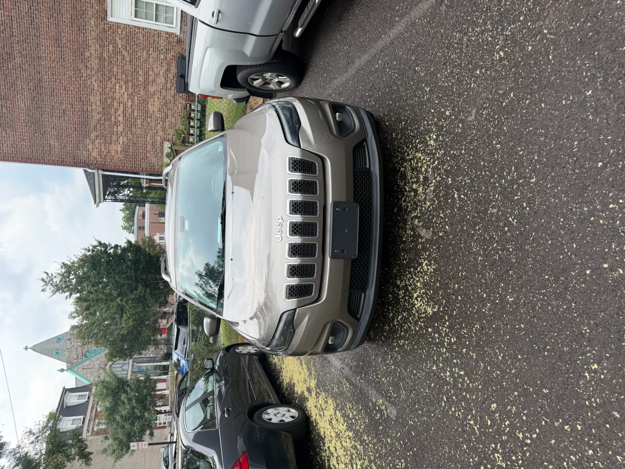 Used 2020 Jeep Cherokee Latitude Plus AWD/4WD image 8