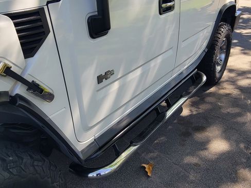 Used 2007 HUMMER H2 image 6