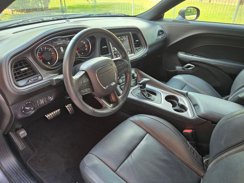 Used 2023 Dodge Challenger SXT w/ Plus Package image 12