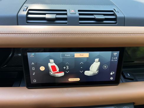 Used 2021 Land Rover Defender 110 X AWD/4WD image 18